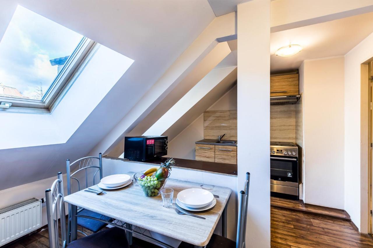 Teplice Apartments U Cisarskych Lazni Ngoại thất bức ảnh